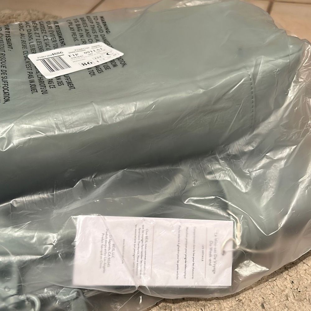 ONE DAY SALE!!! NWT Beis Mini Weekender in SLATE Blue/Gray - Picture 7 of 7